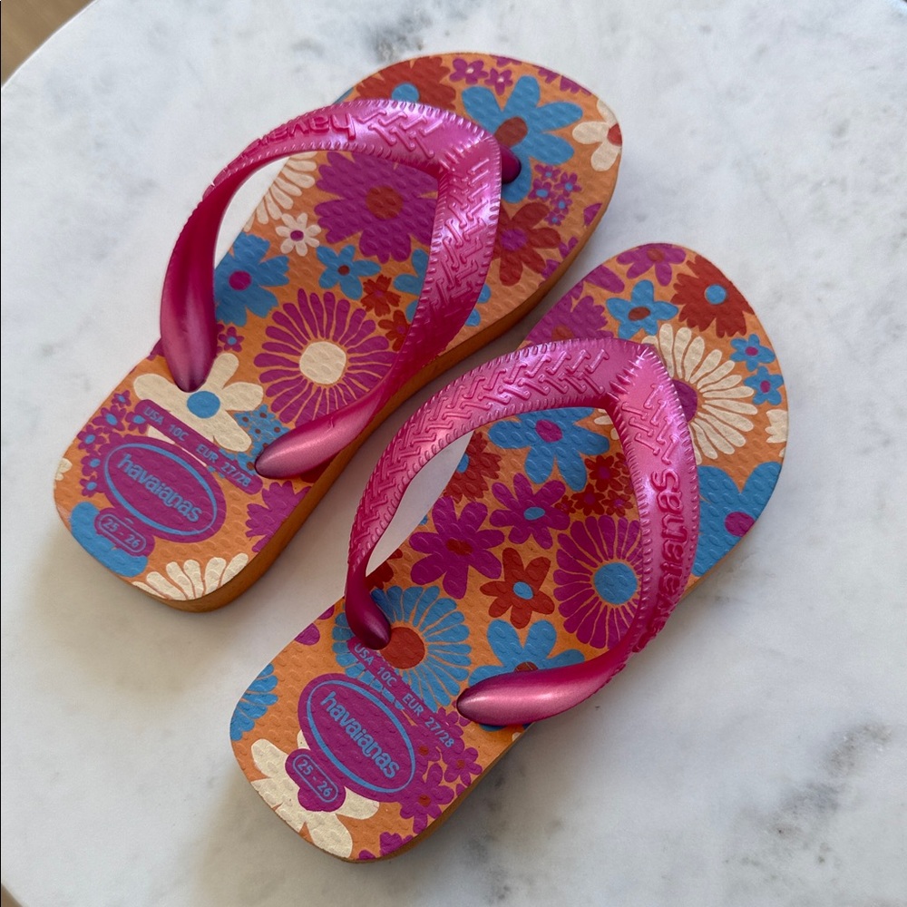 Havaianas Multicolor Floral Flip Flops with Metallic Pink Straps